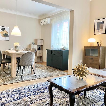 Top Centre Sofia Apartment For 6 Guests ภายนอก รูปภาพ