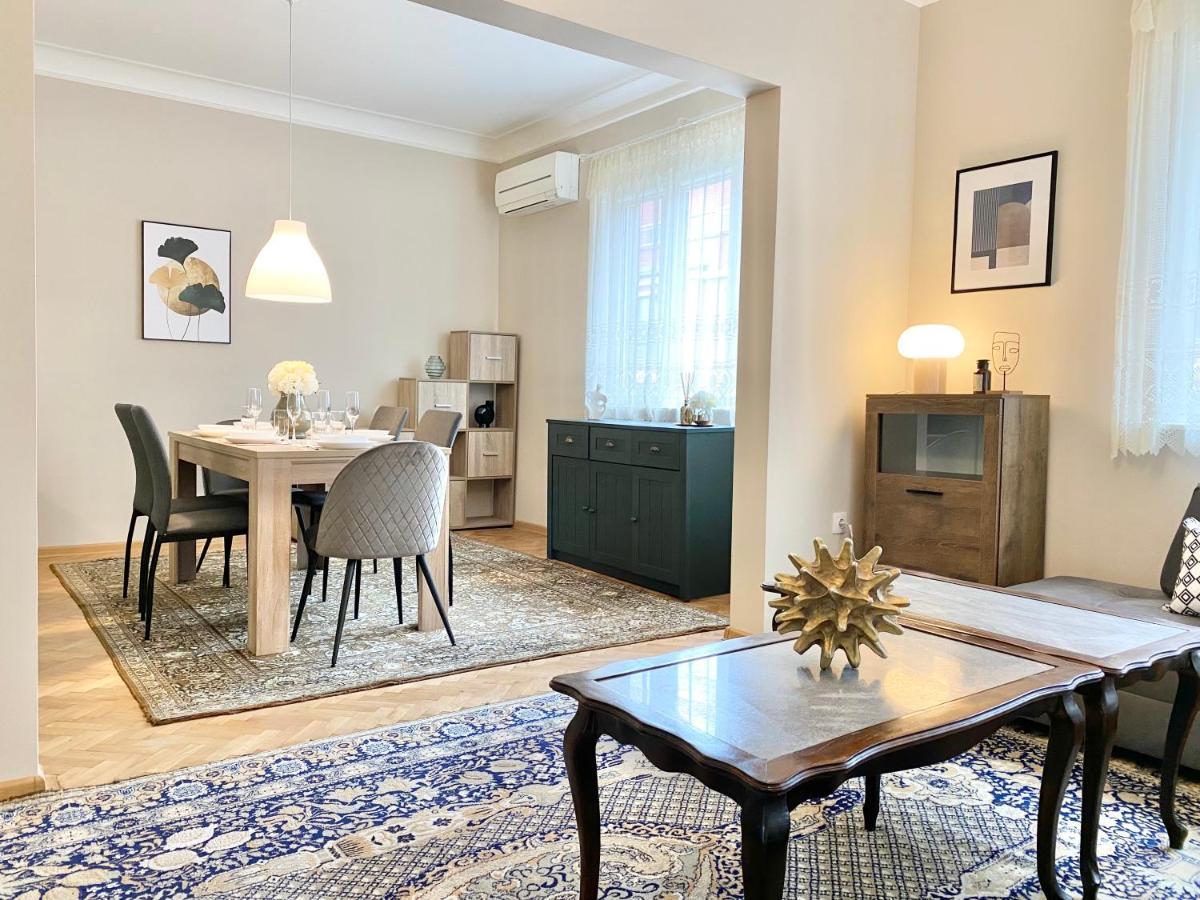 Top Centre Sofia Apartment For 6 Guests ภายนอก รูปภาพ
