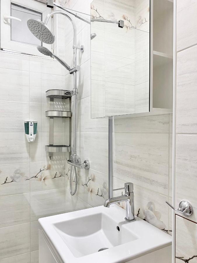 Top Centre Sofia Apartment For 6 Guests ภายนอก รูปภาพ